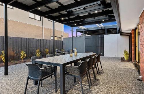 Safety Beach House | Modern&Relaxing Home in a Prime Beachside Location*