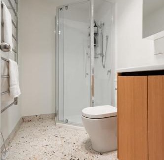 South Launceston Apartment | Modern Self Contained Unit Views Parking and WiFi