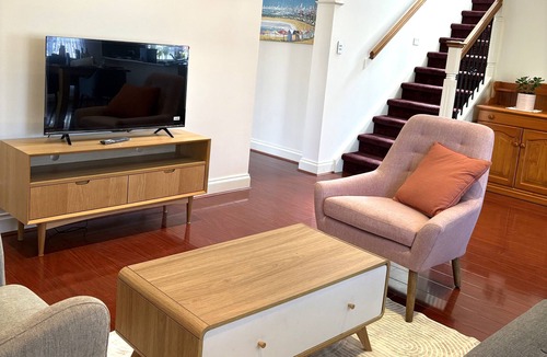 Seacombe Gardens House | Modern spacious home close to shopping department and popular beaches