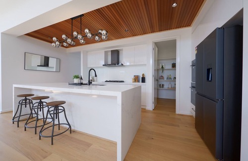Ocean Grove Villa | Modern Spacious Coastal Villa