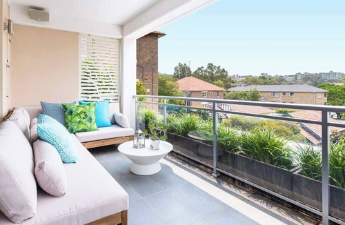 Randwick Apartment | Modern & Spacious, Walk to Coogee Beach