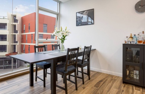 Zetland Apartment | Modern Sydney-sider Experience