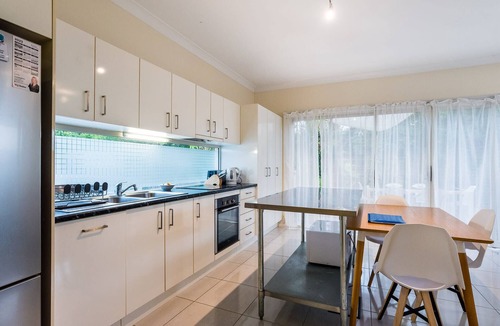 Ashgrove House | Modern Victorian-Styled Holiday Home in Ashgrove