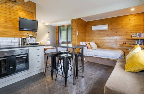 Mole Creek House | Mole Creek Cabins