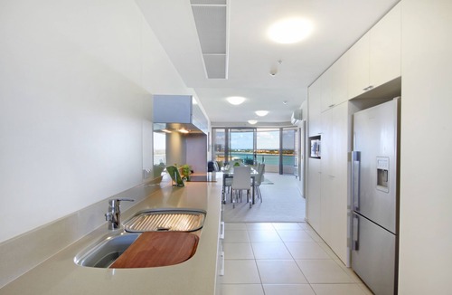 Caloundra Hotel | Monaco