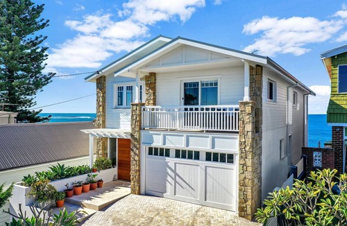 Dee Why House | Monash Beach House - Oceanfront