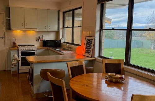 Mansfield House | Monkey Gully Retreat