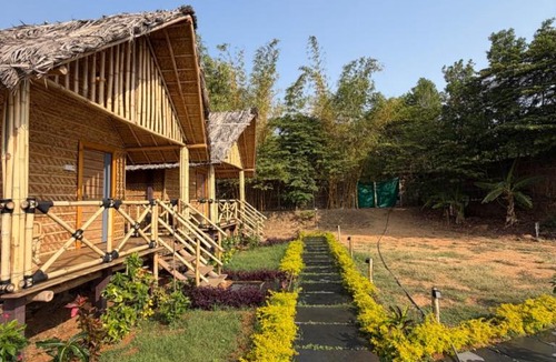 Kamalapur House | Monkey Paradise Hampi