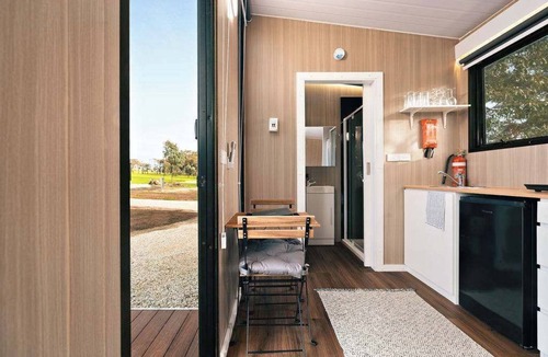 Warrenmang House | Monte at Sheltered Paddock by Tiny Away