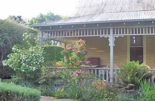 Hepburn Springs House | Mooltan House