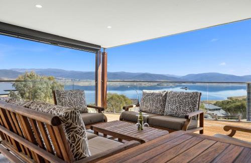 East Jindabyne House | Moongate