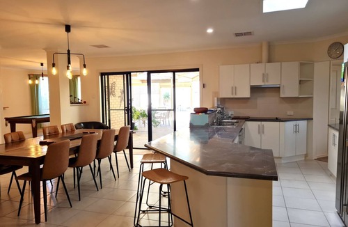 Moonta Bay Hotel | Moonta Bay Getaway, Moonta Bay