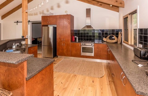 Sandy Point House | Moovue Stay 3 Pay 2 Winter Special