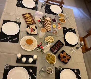 Madurai Hotel | MOSHIS NEST