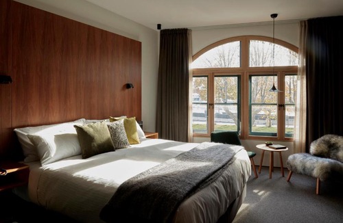 Battery Point Hotel | Moss Hotel