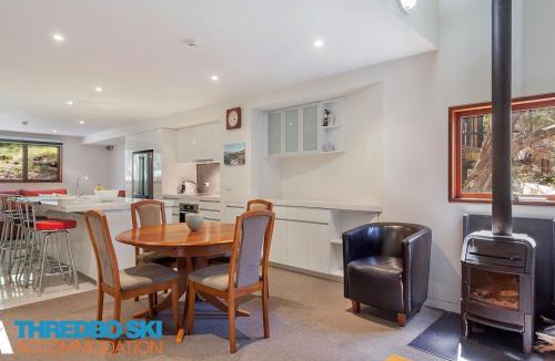 Thredbo Ski Chalet | Mosswood 4