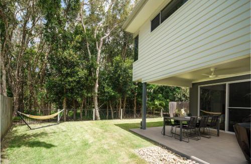 Mount Coolum House | Mount Coolum Beachfront Abode with Private Rooftop