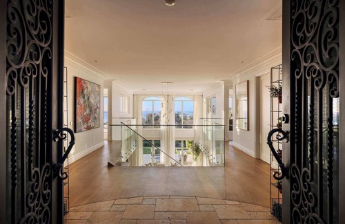 Mount Martha House | Mount Martha Manor Indoor Pool & Ocean Views