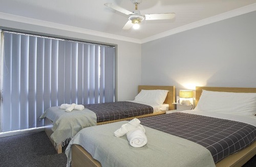 Gloucester House | MOUNTAIN RETREAT @ GLOUCESTER