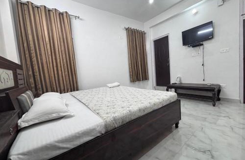Chamba House | Mountain View