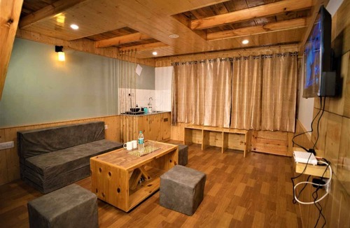 Manali House | Mountainshack Riverside Stay & Cafe