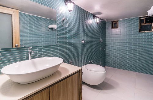 Daman Hostel | Moustache Daman
