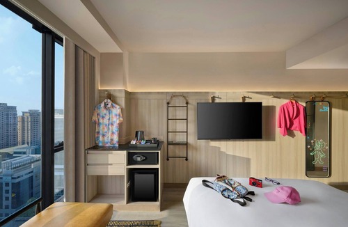 Andheri West Hotel | Moxy Mumbai Andheri West