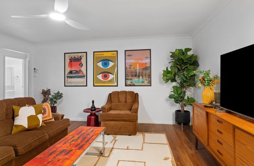 Corlette House | Mulloway Pet-Friendly Getaway