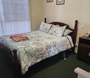 Gnowangerup Bed & Breakfast | Murray's Bed & Breakfast