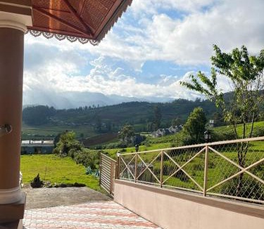Fern Hill House | Mysterious mountain