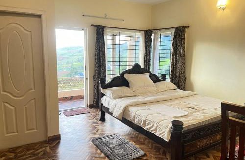 Fern Hill House | Mysterious mountain