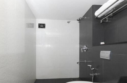 Parthasarathy Puram Hotel | NACHIAPPA PARK T.NAGAR