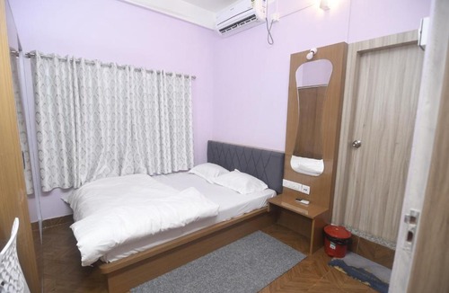 Guwahati Hotel | Nahor Residency