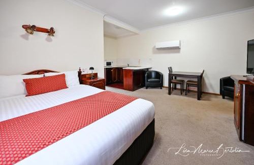 Narrandera Hotel | Narrandera Club Motor Inn