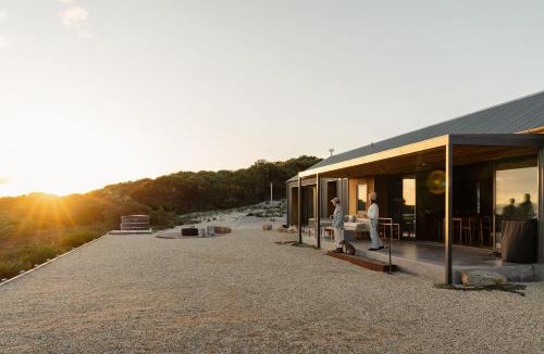 Bremer Bay House | Native Dog Cabin