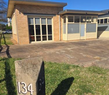 Dunolly House | Ned's Servo