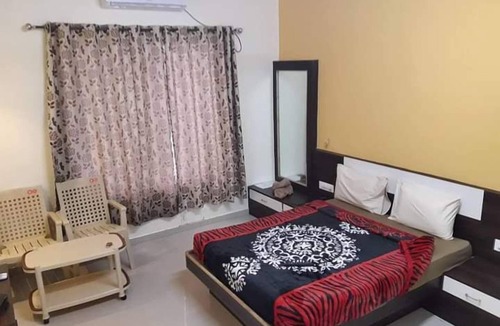 Ghodegaon Hotel | Neelam Hill Resort