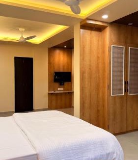 Kunkeshwar Hotel | Neelkanth Inn
