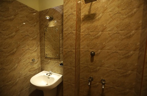 Ambattur Hotel | Nestlay Rooms - Ambattur