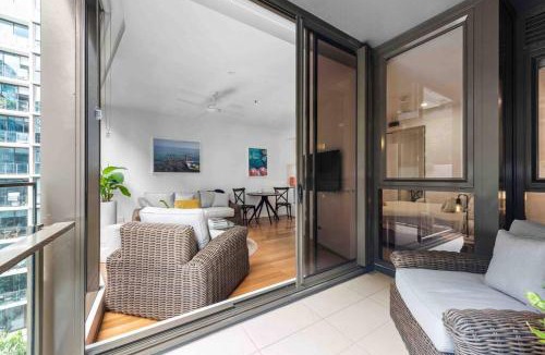 Newstead Apartment | Newstead Ideally Located 2bed 2Bath Free Parking in Heart of Everything