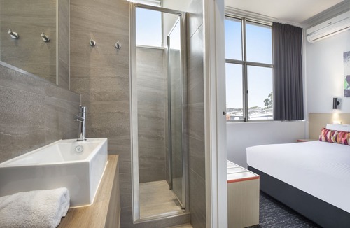 Braybrook Hotel | Nightcap at Ashley Hotel