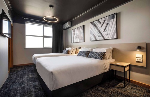 Kilburn Hotel | Nightcap at Empire Hotel