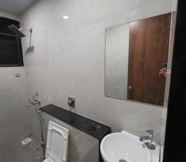 Pandharpur Hotel | NilayInn