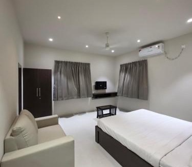 Pandharpur Hotel | NilayInn