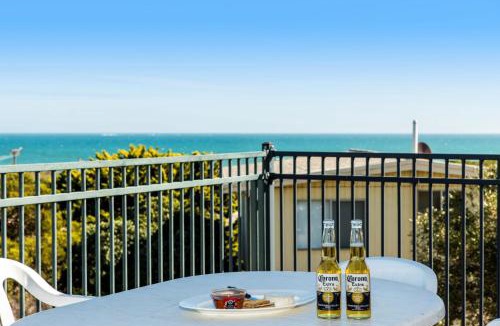 Guilderton House | Ninettas Views - Great coastal location