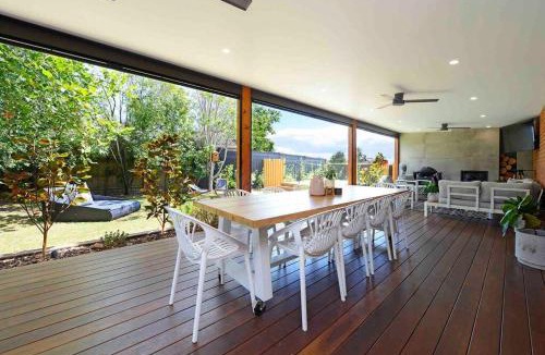 Frankston House | Nirvana Retreat