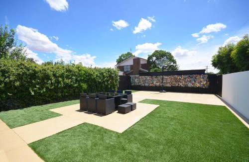 Echuca House | No.40 Echuca - Echuca Holiday Homes