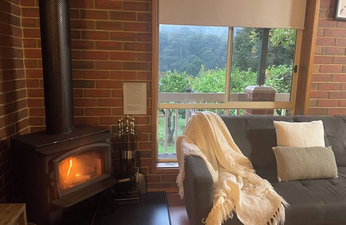 Noojee Cabin | NOOJEE GETAWAY - COSY CABIN IN NOOJEE VIC