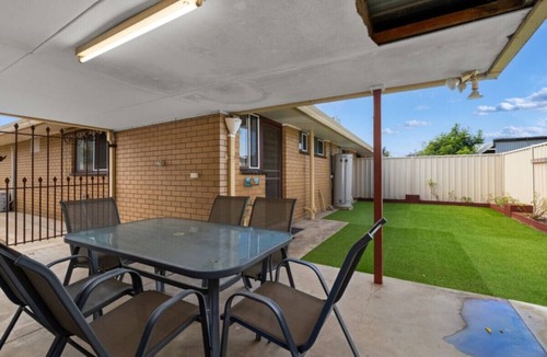 Shepparton South House | Nook on Nixon - Shepparton