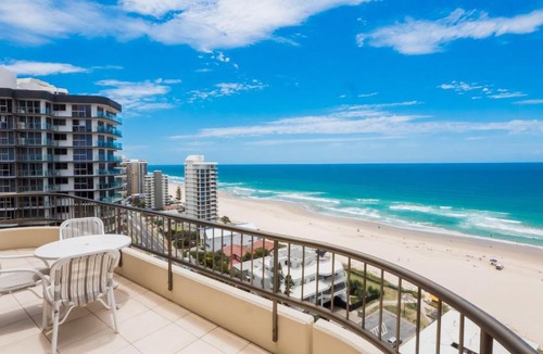 Main Beach Apartment | Norfolk Luxury Beachfront Apartments Gold Coast